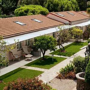 https://villa-fabulite.fr-provencehotel.com