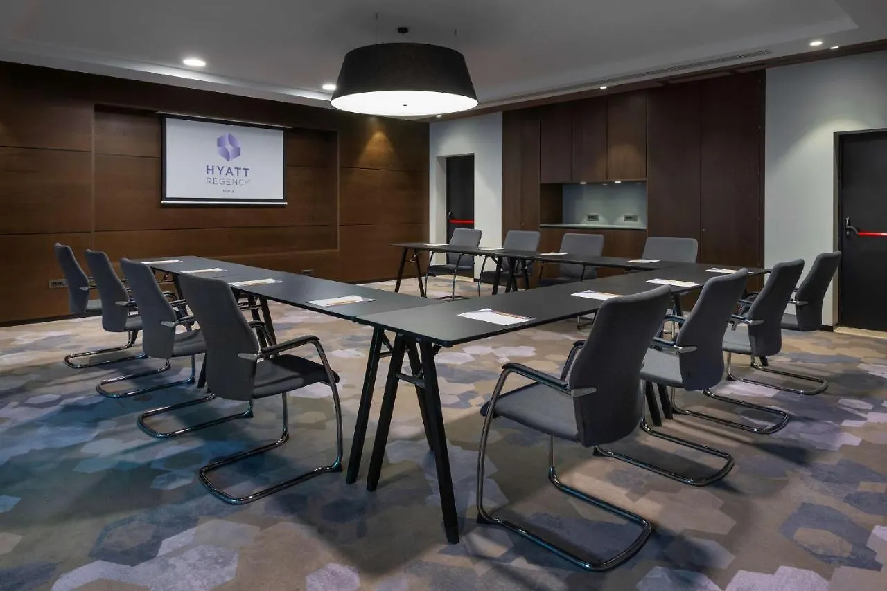 מלון Hyatt Regency סופיה 5*,  בולגריה